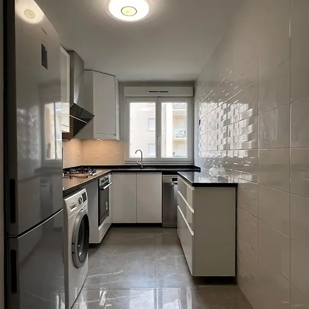 Homestay Location 3 Spacieuses Dans 2 Mn Rer Saint Georges