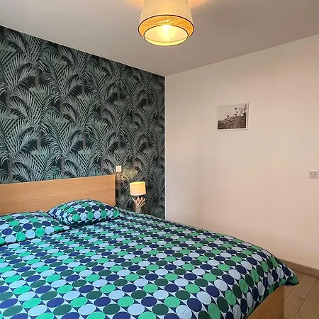 Location 3 Spacieuses Dans 2 Mn Rer Saint Georges Homestay *